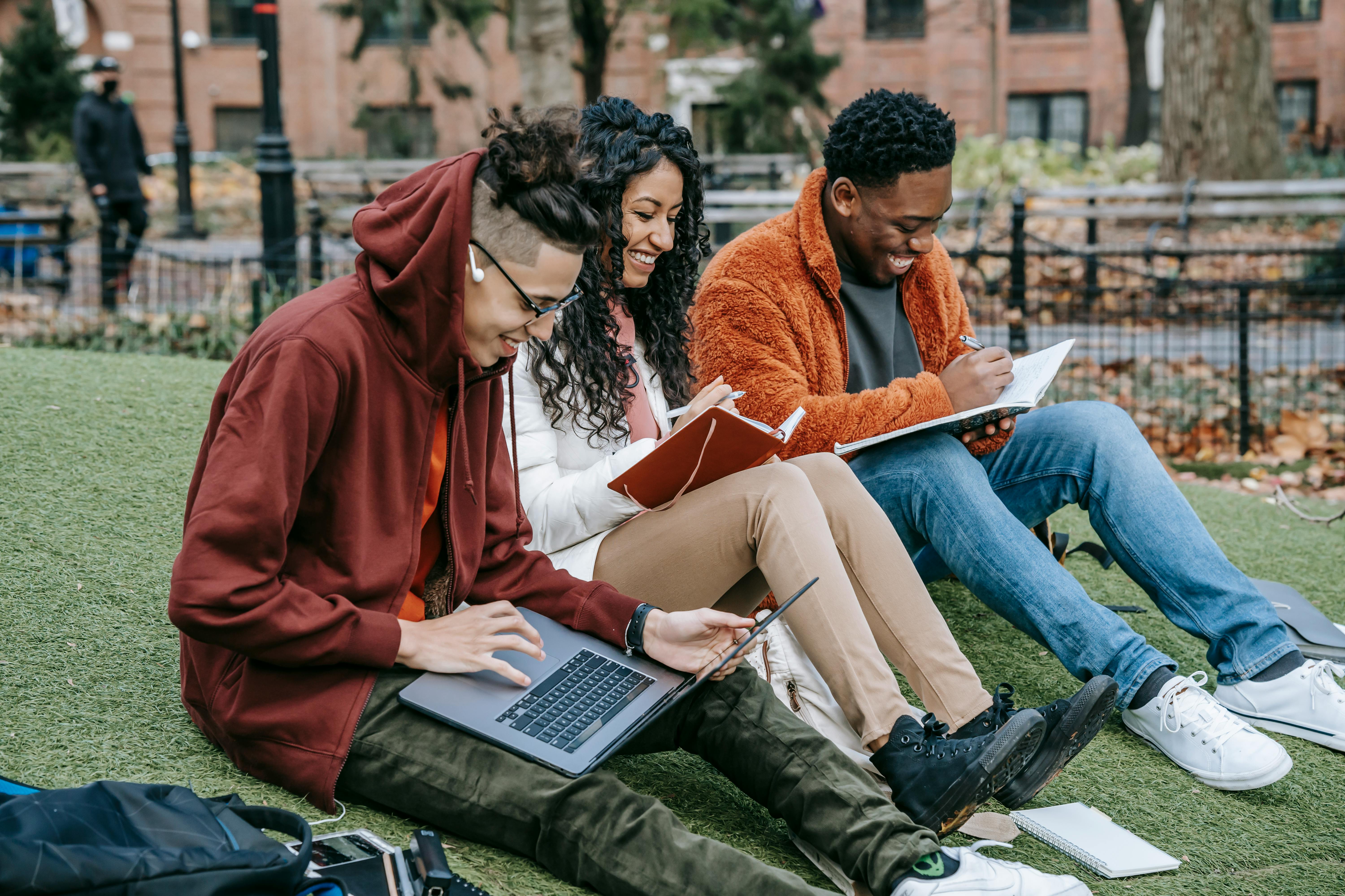 The Ultimate College Life Guide for Freshmen